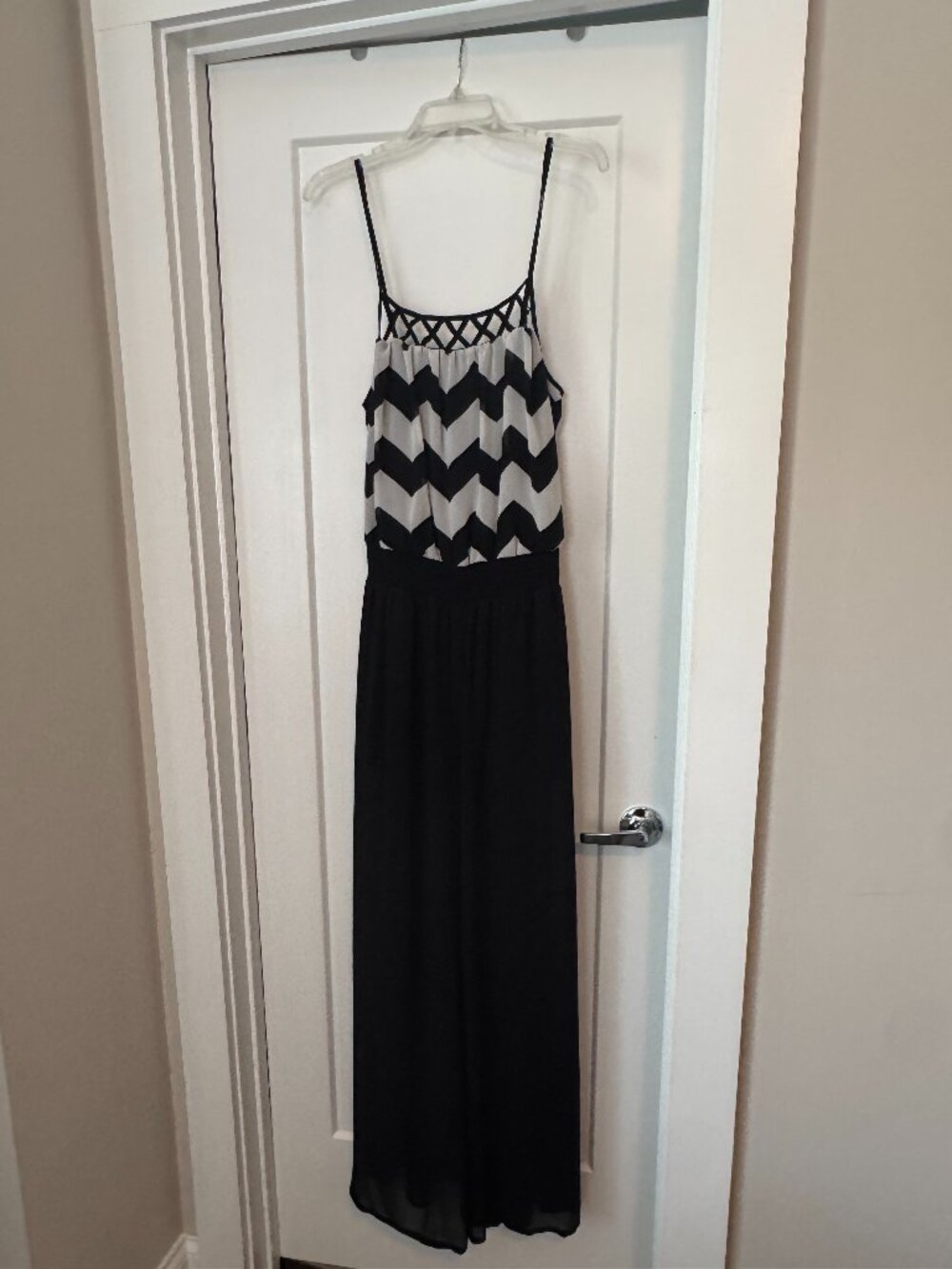 Black and White Chevron Jumpsuit Size XL